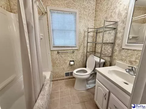 Bath - 2134 Arrie Rd, Dillon, SC 29536 photo 1 of 2