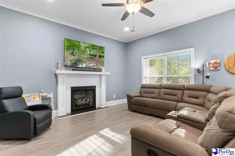 Living - 3699 Saddleridge Dr, Florence, SC 29501 photo 2 of 3