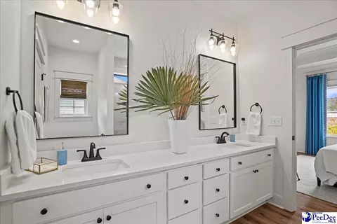 Bath - 2942 Suzanne Dr, Florence, SC 29501 photo 3 of 5