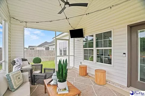 Exterior - 2942 Suzanne Dr, Florence, SC 29501 photo 5 of 10
