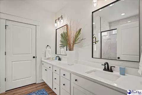 Bath - 2942 Suzanne Dr, Florence, SC 29501 photo 1 of 5