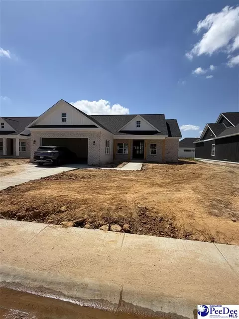 3018 Fincher Dr, Florence, SC 29501