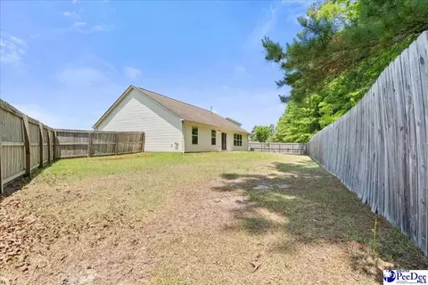 Exterior - 2102 Chatfield Dr, Florence, SC 29505 photo 4 of 7