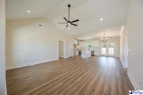 4036 Crest Cv, Florence, SC 29501 photo 3