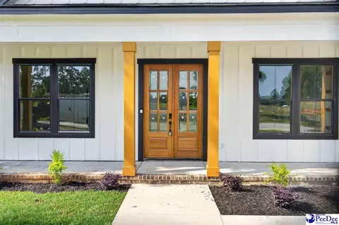 Exterior - 1002 Tunbridge Pl, Florence, SC 29501 photo 5 of 12
