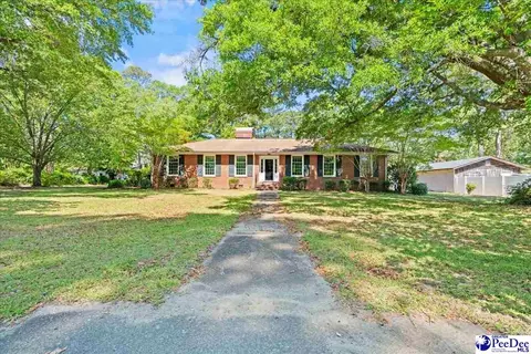907 Cherry St, Marion, SC 29571