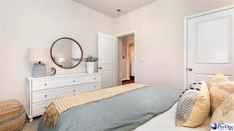 Bedroom - 1941 E Paces Trl, Darlington, SC 29532 photo 6 of 8