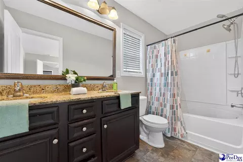 Bath - 2114 Chatfield Dr, Florence, SC 29505 photo 3 of 3