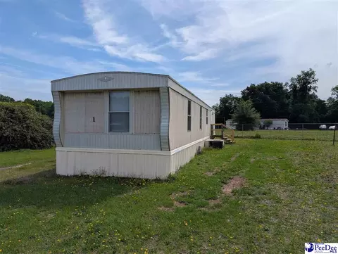 5326 Chinaberry Rd, Florence, SC 29506
