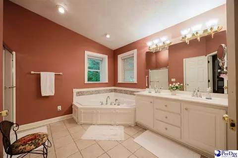 Bath - 3218 Santee River Dr, Florence, SC 29501 photo 1 of 4