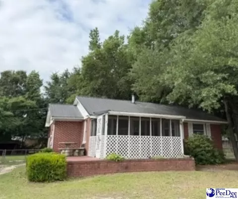 21 Manor Rd, Cheraw, SC 29520