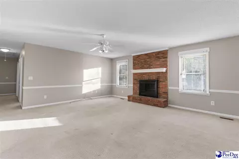 Living - 835 Canvas Back, Florence, SC 29505 photo 2 of 3