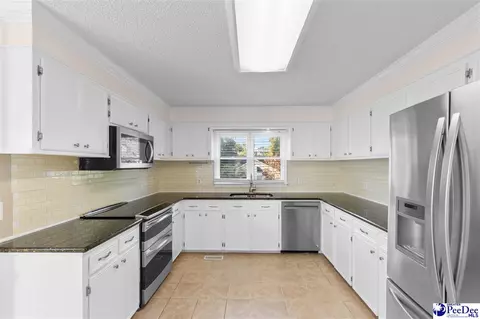 Kitchen - 835 Canvas Back, Florence, SC 29505 photo 5 of 5
