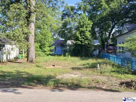 210 Bouchier St, Bennettsville, SC 29512