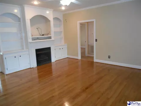 Living - 2811 Founder, Florence, SC 29501 photo 3 of 4