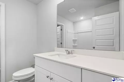 Bath - 559 Resolute St, Florence, SC 29501 photo 2 of 3
