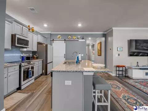 Kitchen - 2066 E Paces Trl, Darlington, SC 29532 photo 1 of 10
