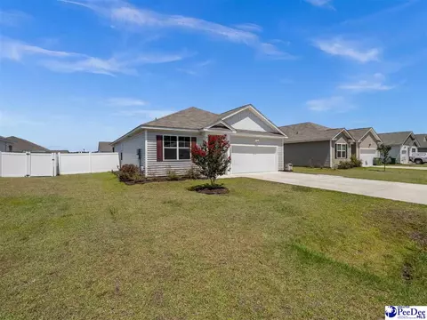 Exterior - 2066 E Paces Trl, Darlington, SC 29532 photo 2 of 17