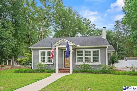 435 W College Ave, Hartsville, SC 29550