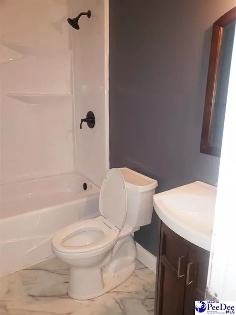 Bath - 700 S 3rd Ave, Dillon, SC 29536 photo 3 of 3