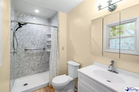 Bath - 487 Ridge Rd, Cheraw, SC 29520 photo 1 of 4