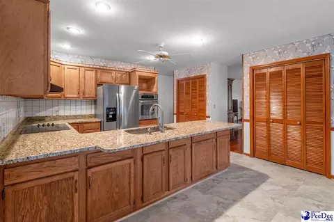 Kitchen - 487 Ridge Rd, Cheraw, SC 29520 photo 2 of 9