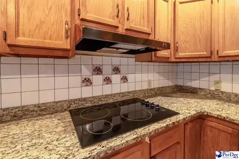 Kitchen - 487 Ridge Rd, Cheraw, SC 29520 photo 6 of 9