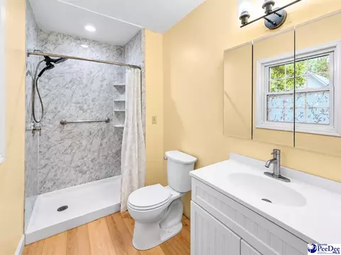 Bath - 487 Ridge Rd, Cheraw, SC 29520 photo 2 of 4