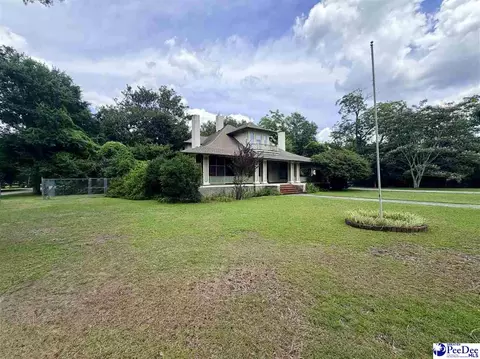 601 E Washington St, Dillon, SC 29536 photo 3