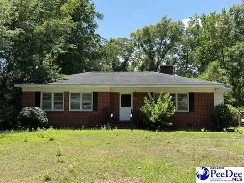402 Dogwood Ave, Bennettsville, SC 29512