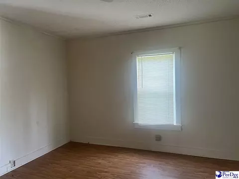 713 Seaboard Ave, Mullins, SC 29574 photo 6