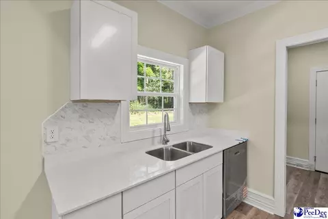 609 E Pine St, Florence, SC 29506 photo 16