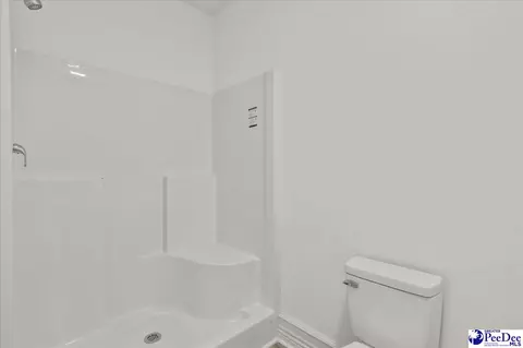 Bath - 609 E Pine St, Florence, SC 29506 photo 2 of 5