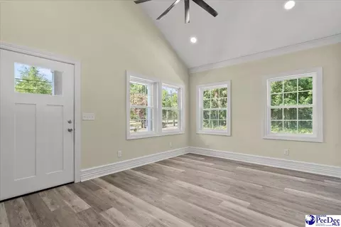 609 E Pine St, Florence, SC 29506 photo 9