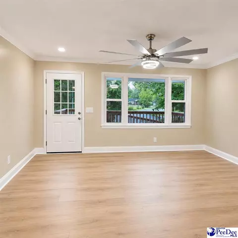 Living - 700 E Candy Ln, Florence, SC 29505 photo 1 of 4