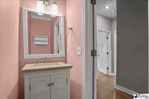 Bath - 2840 Liberty Dr, Florence, SC 29501 photo 4 of 7