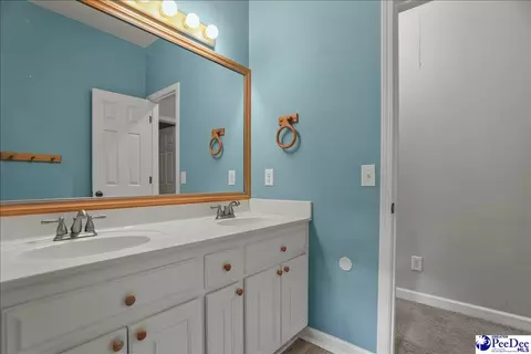 Bath - 2840 Liberty Dr, Florence, SC 29501 photo 7 of 7
