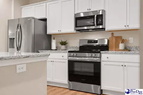 1415 Bourbon Dr, Florence, SC 29501 photo 8