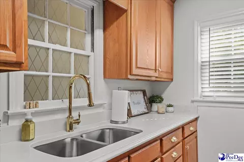 Kitchen - 59 Lynn Ave, Cheraw, SC 29520 photo 3 of 5