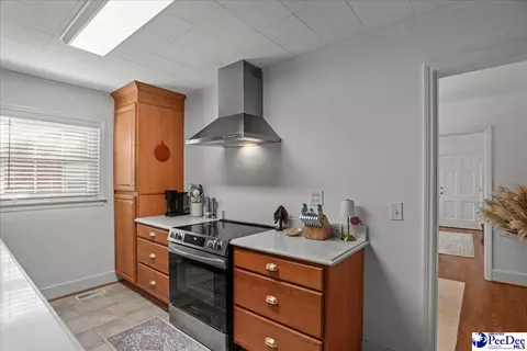 Kitchen - 59 Lynn Ave, Cheraw, SC 29520 photo 5 of 5