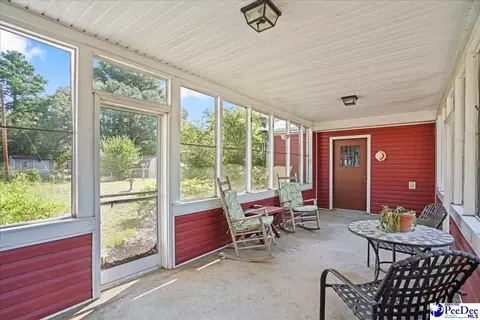 Exterior - 305 Dianne Dr, Cheraw, SC 29520 photo 3 of 8