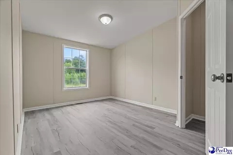 Bedroom - 2797 Old Manning Rd, Scranton, SC 29591 photo 2 of 6