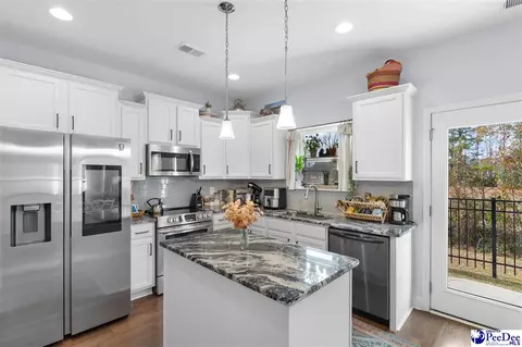Kitchen - 403 Dunbarton Ct, Conway, SC 29526 photo 3 of 4