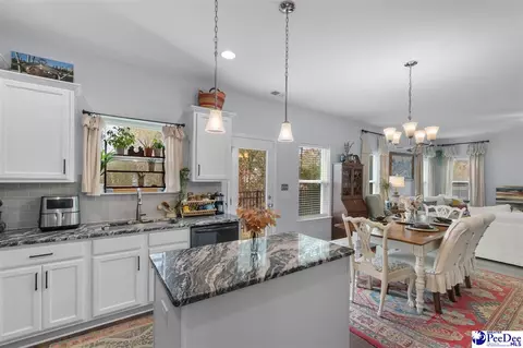 Kitchen - 403 Dunbarton Ct, Conway, SC 29526 photo 4 of 4