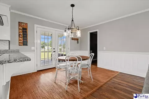 Dining - 1027 S Peninsula, Florence, SC 29501 photo 1 of 2