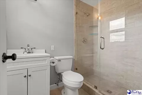 Bath - 1027 S Peninsula, Florence, SC 29501 photo 2 of 3