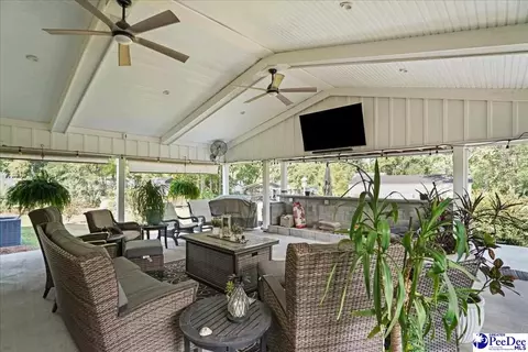 Exterior - 72 Churchill Rd, Cheraw, SC 29520 photo 7 of 12
