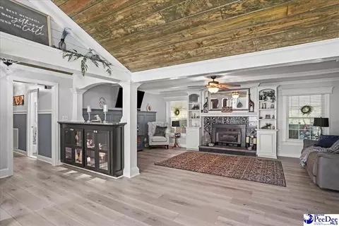 Entry Way - 72 Churchill Rd, Cheraw, SC 29520 photo 1 of 4