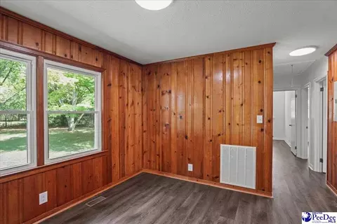 Entry Way - 403 Diane Dr, Cheraw, SC 29520 photo 1 of 1