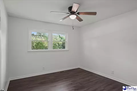 Bedroom - 403 Diane Dr, Cheraw, SC 29520 photo 2 of 4